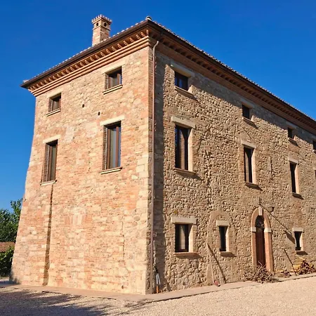 Casale Torresquadrata 토티