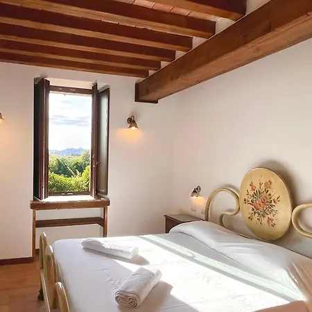 아파트 Casale Torresquadrata *