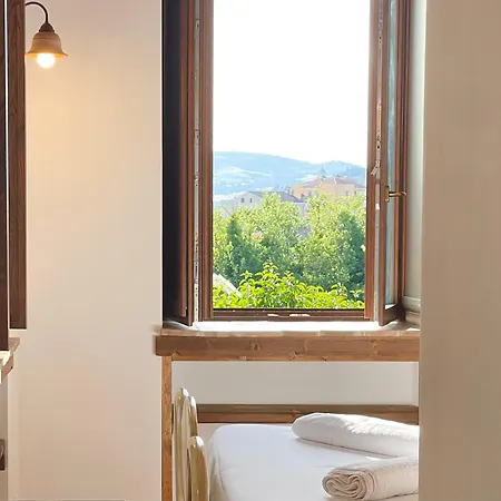 Casale Torresquadrata 아파트 *