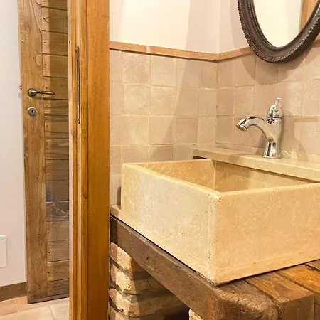 Casale Torresquadrata 아파트 토티