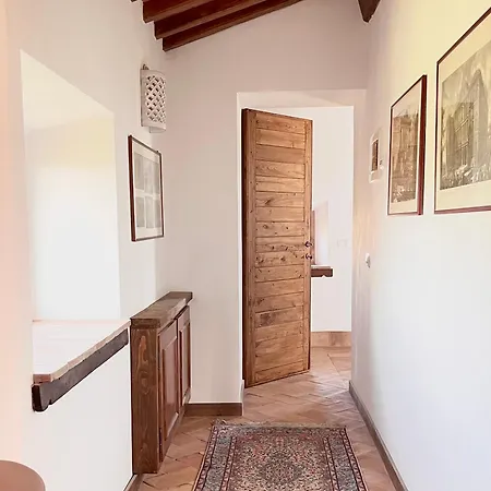 아파트 Casale Torresquadrata 토티
