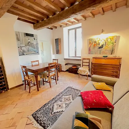 아파트 Casale Torresquadrata 토티