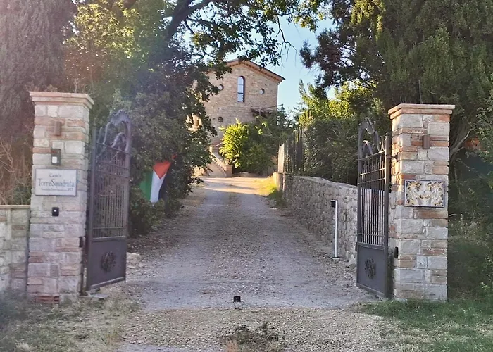 Casale Torresquadrata Apartman Todi